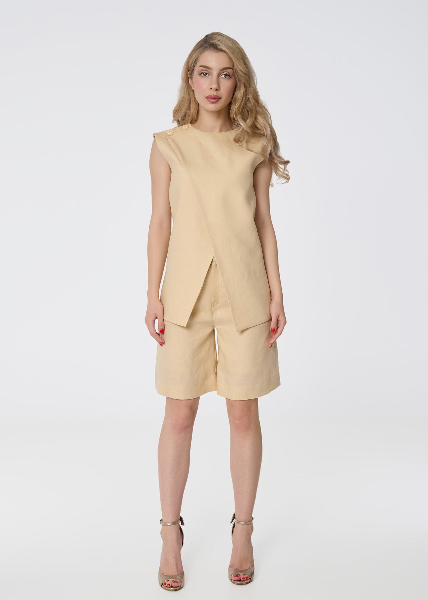 Scarlet Aura Linen Set- Gold