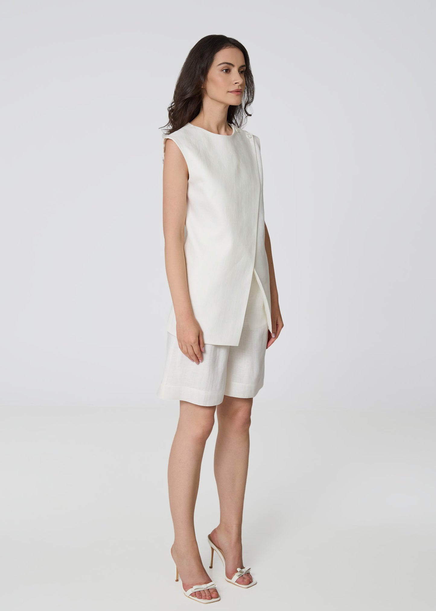 Scarlet Aura Linen Set- Ivory