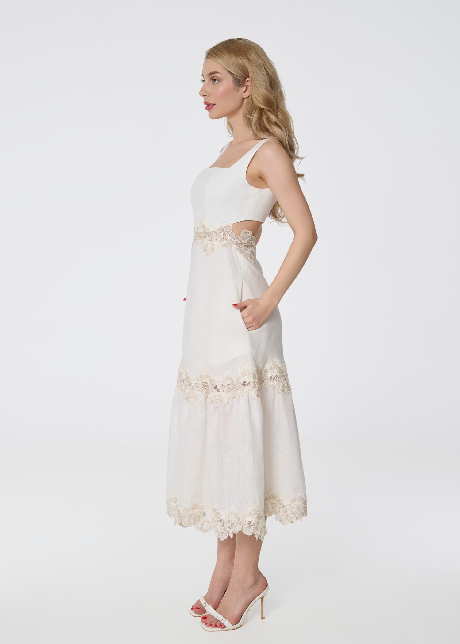 Ivory Grace Linen Dress - GIORGIA LUCASI